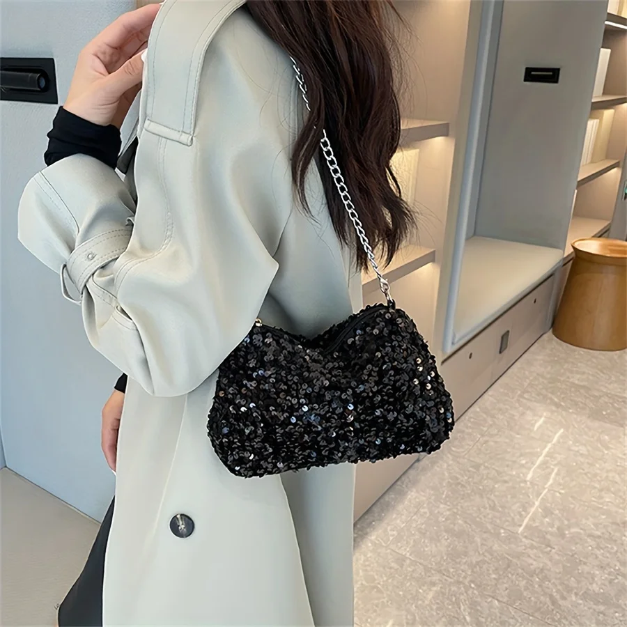 1pc contrast Joker portable shoulder sequined underarm bag spring and autumn nightclub wind chain small square bag.