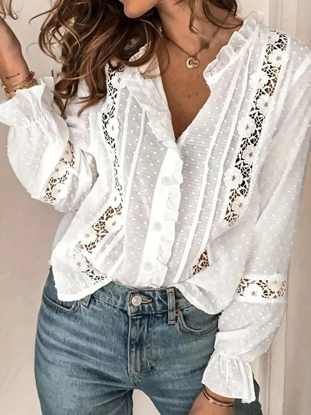 

Luxurious White Lace Shirt Women's Collar Button Hollow Top Autumn Elegant Long Sleeved Shirt Clothes