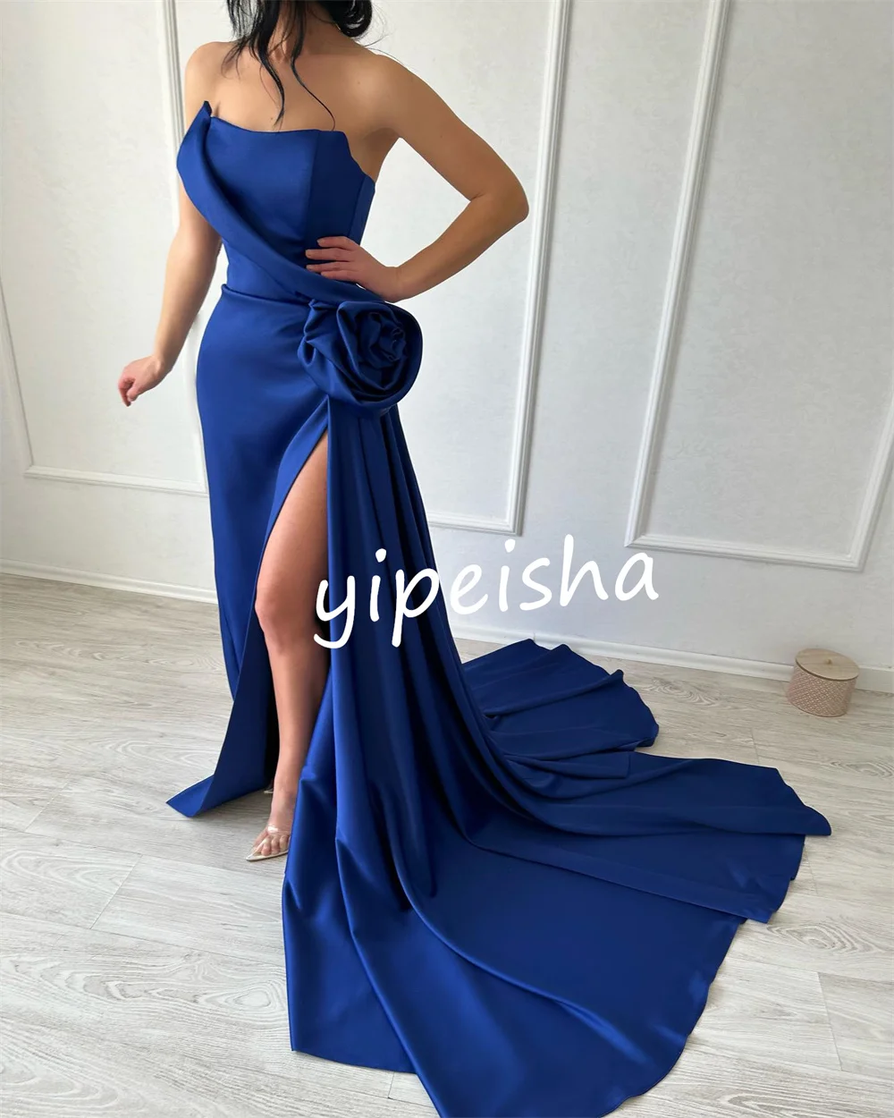 Customized Formal Flower A-line Strapless Hi-Lo Dresses Homecoming Dresses Formal Casual Simple Retro Fashion Elegant High Qual