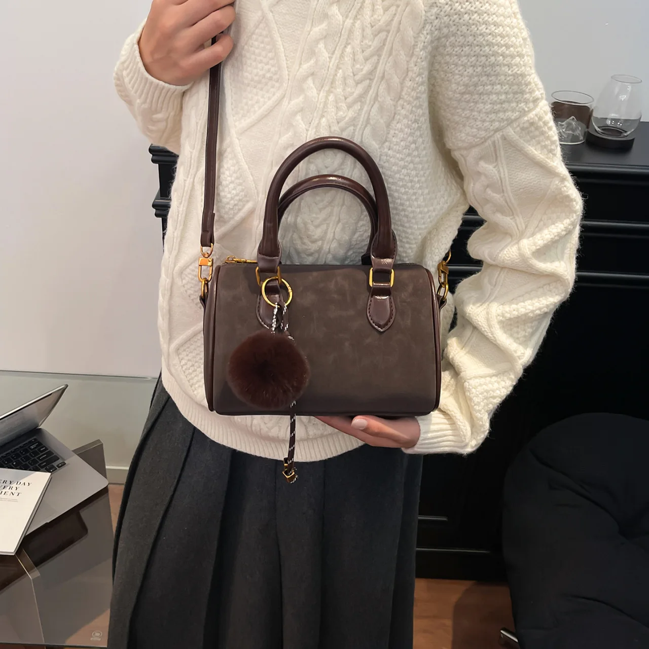 

2025 New Vintage Crossbody Bag for Women Korean Style Small Purse Autumn Winter Fashion Casual Shoulder Bag Female Handbag