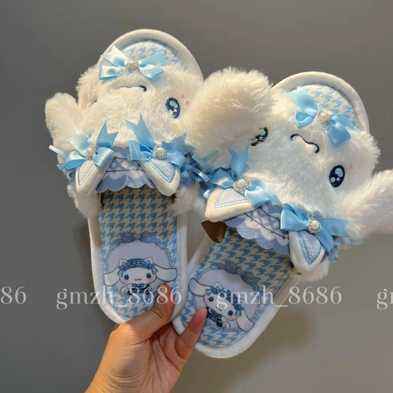 Sanrio Hello Kitty My Melody Cinnamoroll Kuromi Pluche Pluche Teen Thuis Lolita Slippers voor Meisjes Vier Seizoenen Thuis Slippers