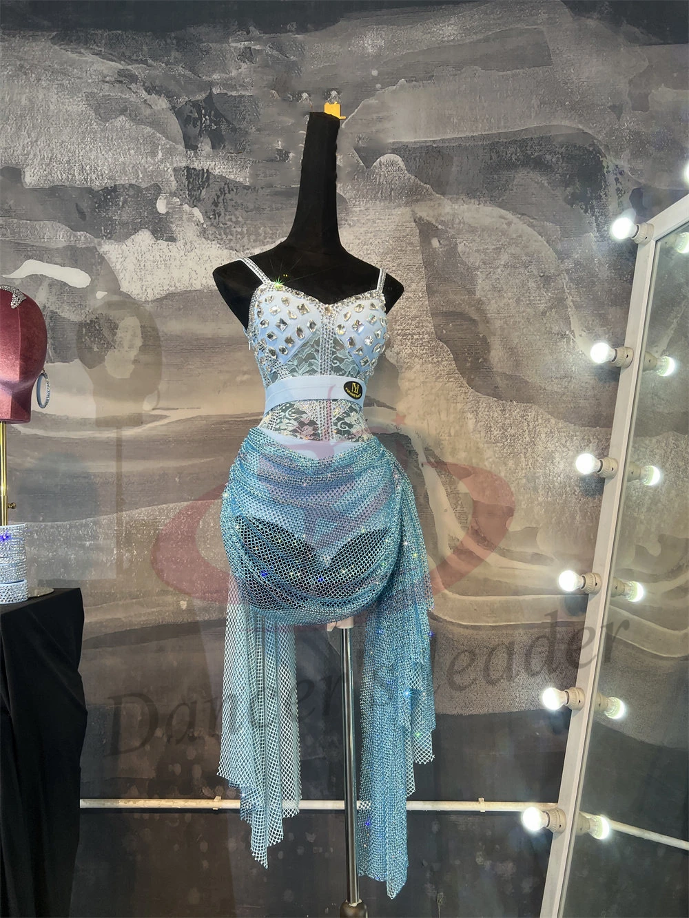 

Платье для латиноамериканских танцев для взрослых и детей, синее, с сетчатой юбкой и стразами, высококачественное, на заказ, для танго, женская одежда