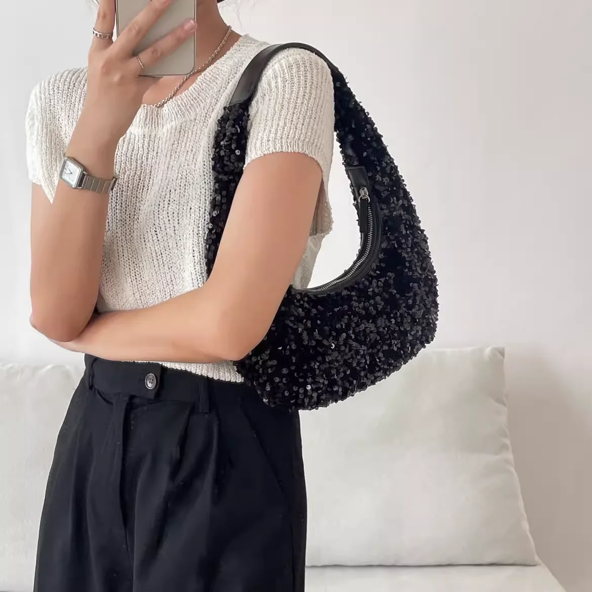 INS Net-Sac à main en forme de croissant de perles à paillettes fait à la main, pochette brillante, sac sous les bras scintillant, sac à épices rouge, soirée, même style