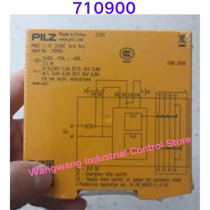 Brand-new  PNOZ c1 safety relay, model 710900, 24VDC