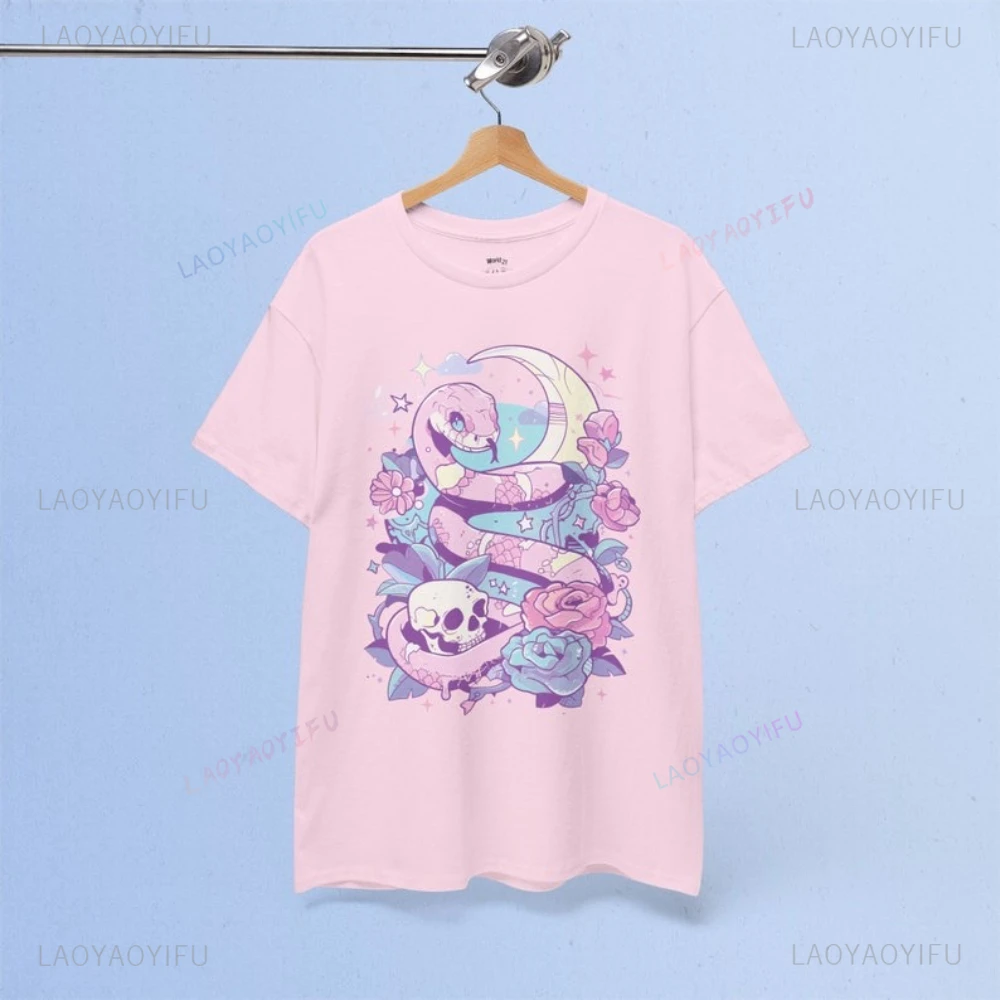 Pastelowy Gotyk Wąż z Czaszką Kobieta Mężczyzna Koszulka Halloween Kawaii Yami Harajuku Straszne Wiedźmińskie Graficzne Koszulki Vintage Harajuku