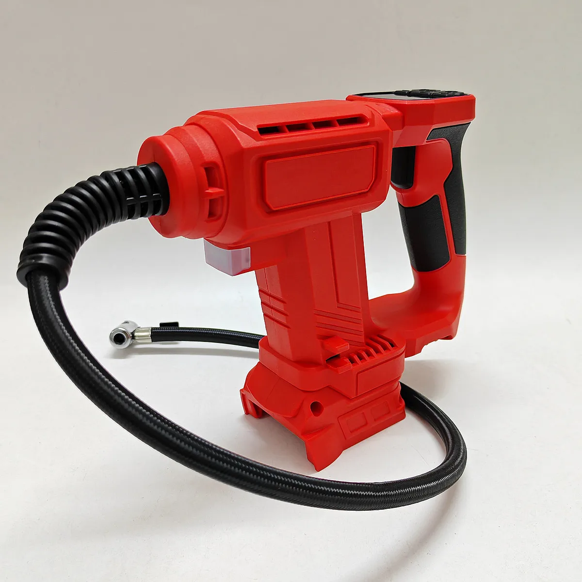 Рисунок 3 - Беспроводной насос для накачивания шин