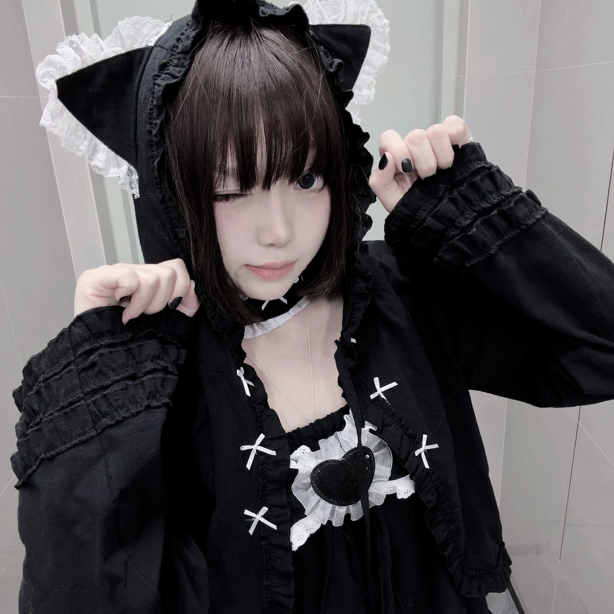 النمط الياباني Kawaii سترة قصيرة حلوة لطيف الصلبة معطف قمم الكورية أزياء عارضة مقنعين امرأة تصميم أنيق