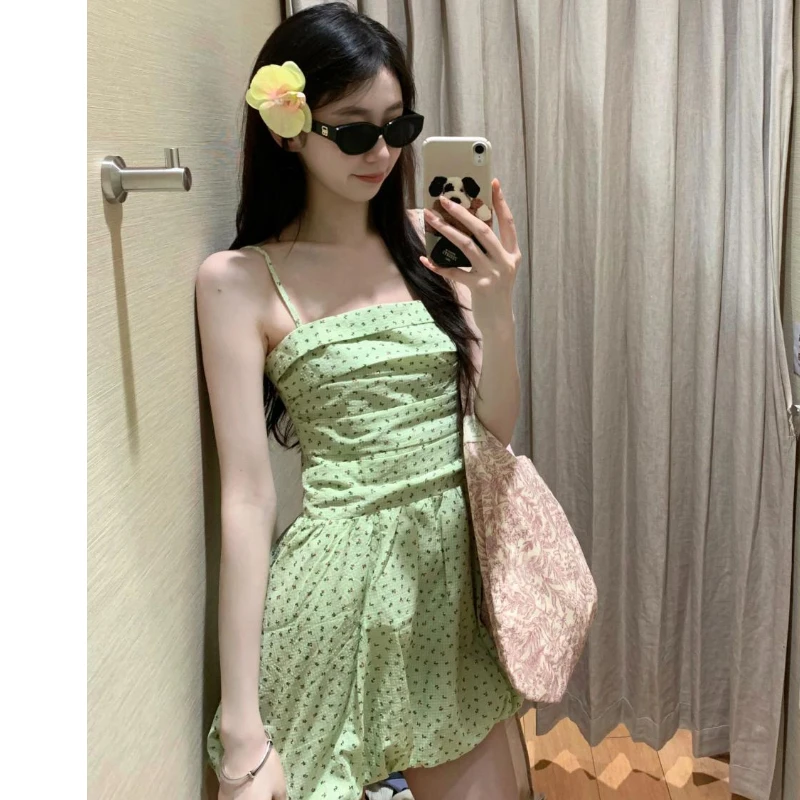 Mini abito con bretelle stampato floreale verde Donna 2025 Nuovo dolce senza maniche a vita alta Slim A Line Abiti da spiaggia