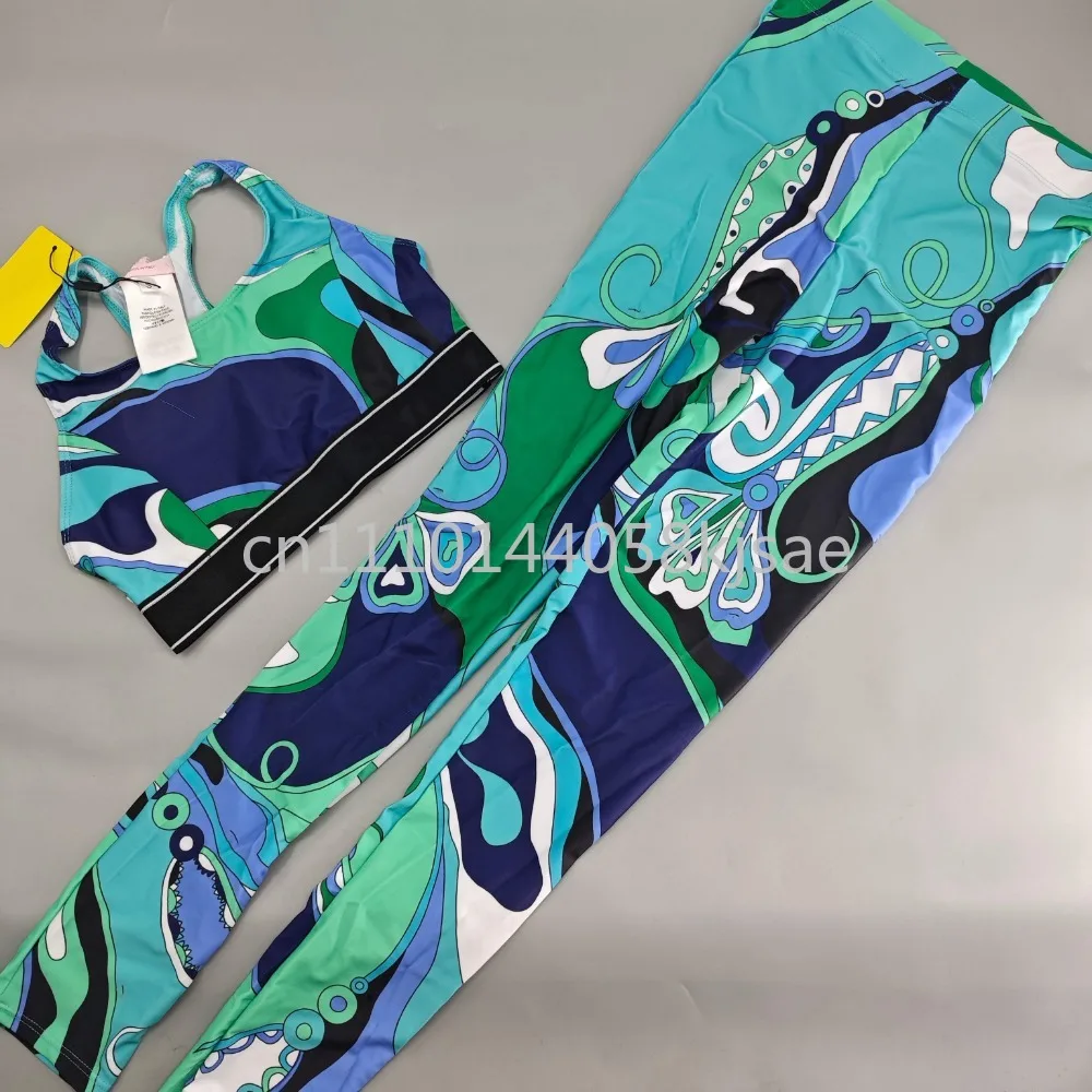 

Classic Design Women's Green Headband Pants Sets Beachwear with Letter Signature Logo Designer Brand Lady Sports Yoga Sets