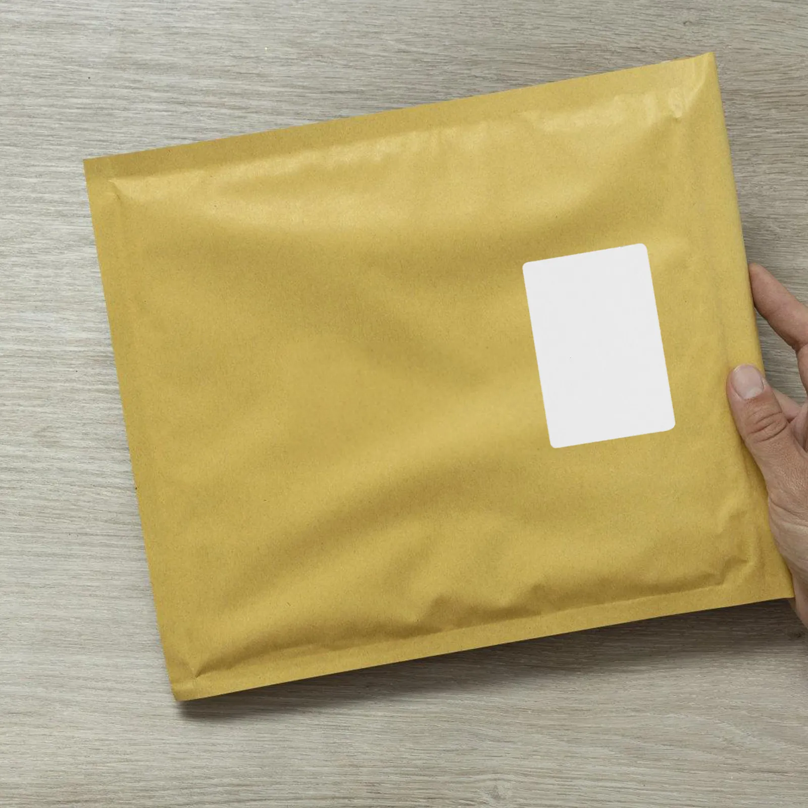 

1 Roll Waterproof Oil-Resistant Thermal Labels Reusable Multi-Purpose Self-Adhesive Shipping Address Price Name Bottle