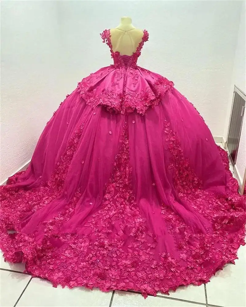 Luxury Fuchsia Princess 15 Girl Quinceanera Dress Ball Gown V Neck Beads Flower Applique Vestido De xv Anos Prom Birthday Party