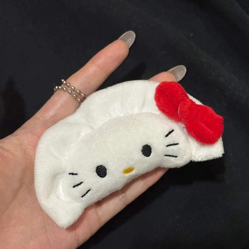 LLavero de juguete de peluche de gato KT de Anime de dibujos animados, colgante de albóndigas Kawaii, accesorios de decoración para mochila divertida de moda, regalo de cumpleaños