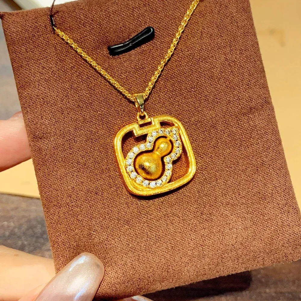 Point diamond square brand gourd pendant retro palace style   necklace 9999gold
