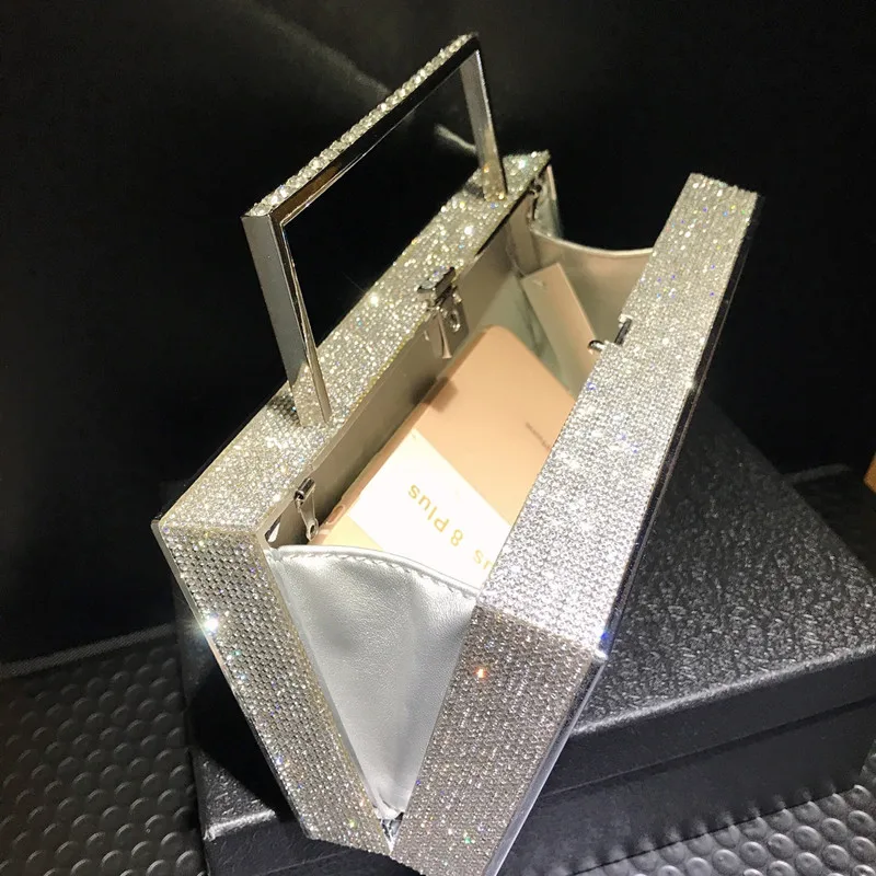 2024 Luxury Designer Full Diamond Evening Clutch Bag Ladies 3D Rhinestone Radio Handbag Fashion Party Shiny Crystal Shoulder Bag