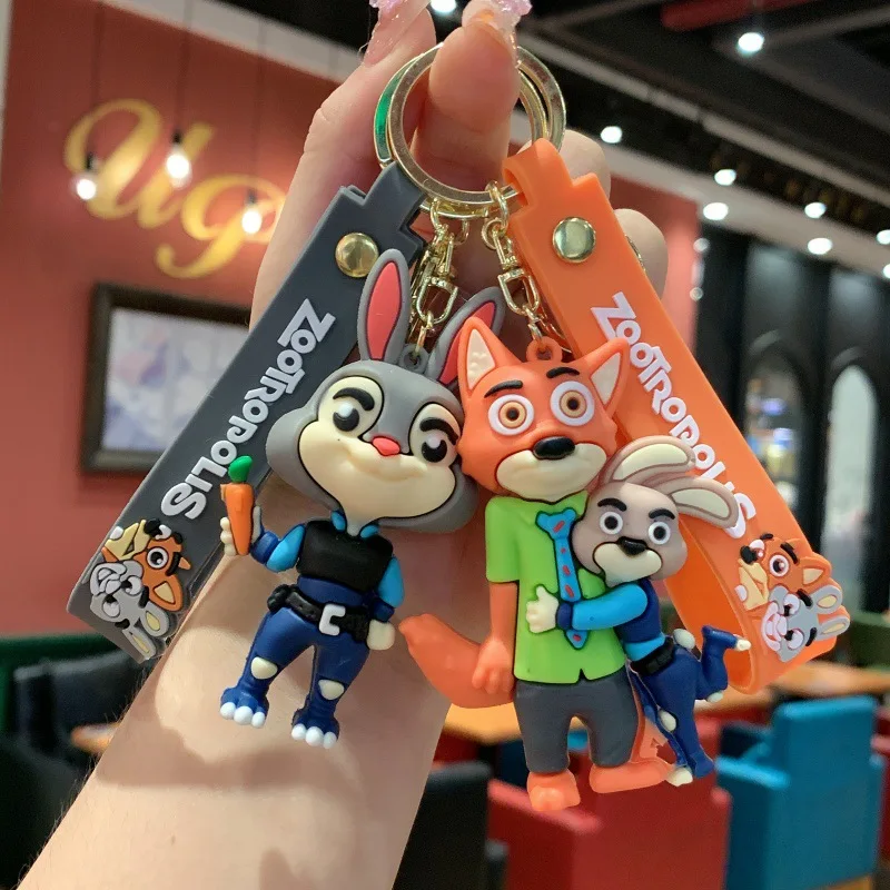 Breloczek Zootopia, popularny breloczek, prezent, zawieszka dla ucznia, zabawka, mały upominek, sprzedaż hurtowa, zamówienie hurtowe na upominki na przyjęcia dla dzieci.