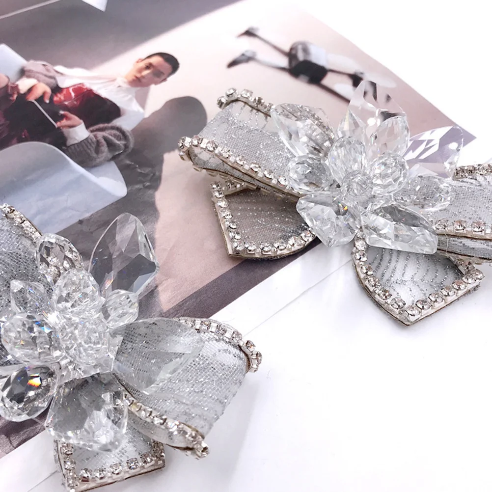 

2Pcs Rhinestone Shoes Ornament Crystal Glass Bowknot Clip DIY Shoe Accessories for Wedding Casual Fashion Shoes