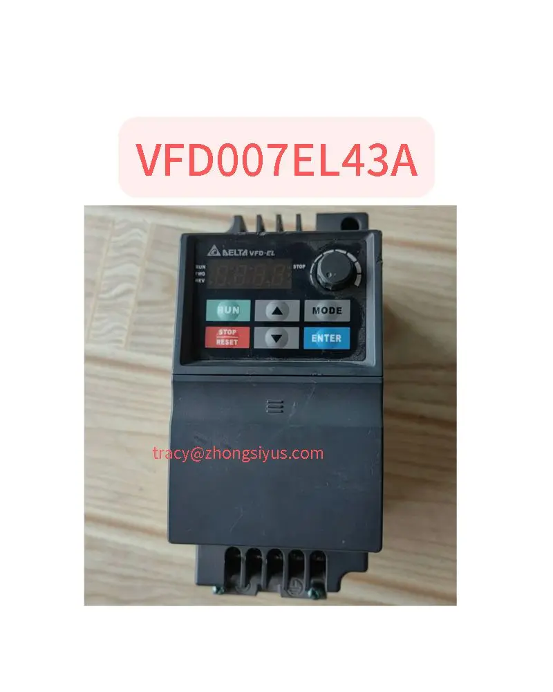 

Used Inverter VFD007EL43A 380V750W test function normal