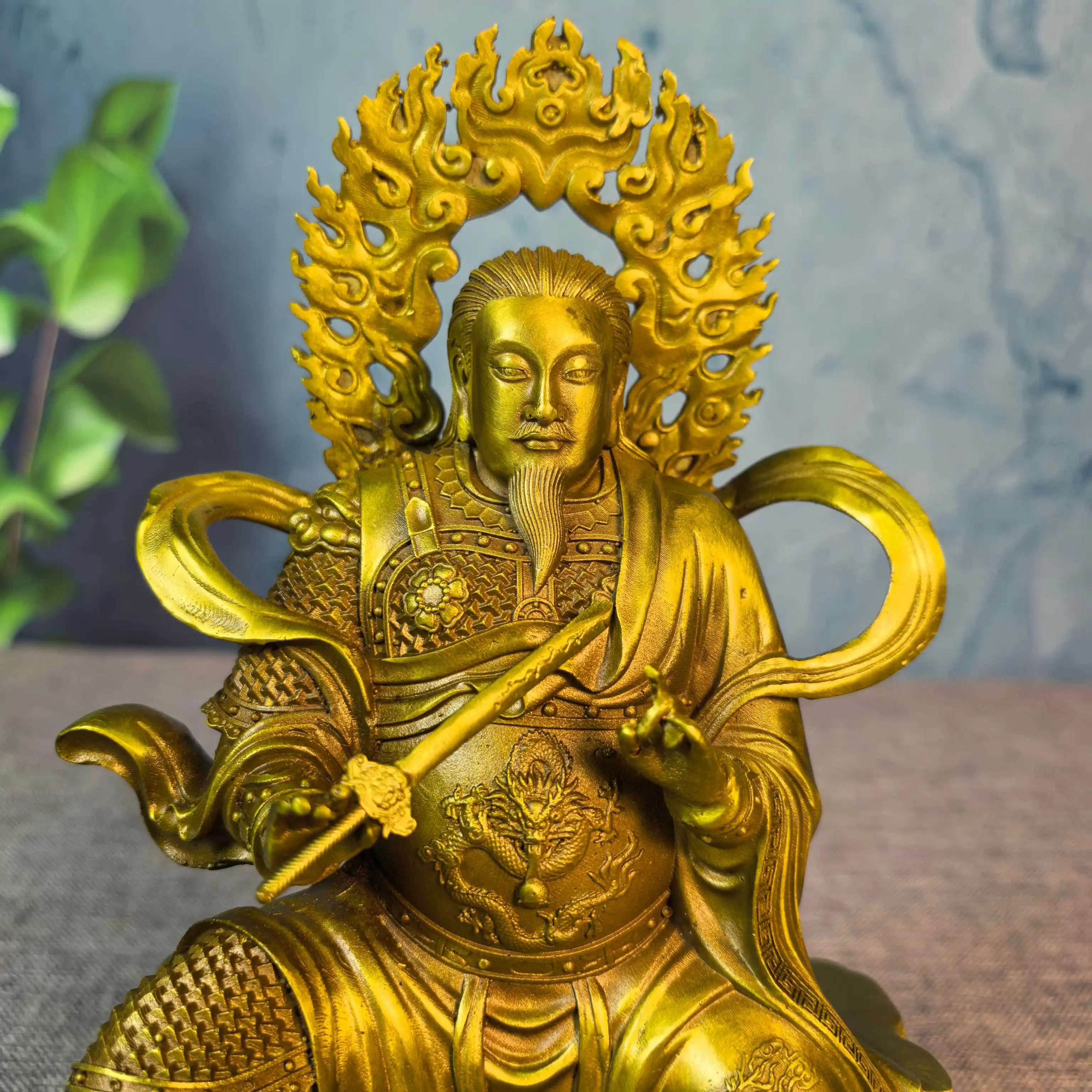 Seiko Zhenwu Da Di Desktop Ornament Statue - Exquisite Brass Home Decoratio Entrance Elegant Craftsmanship Artistic Enhancement