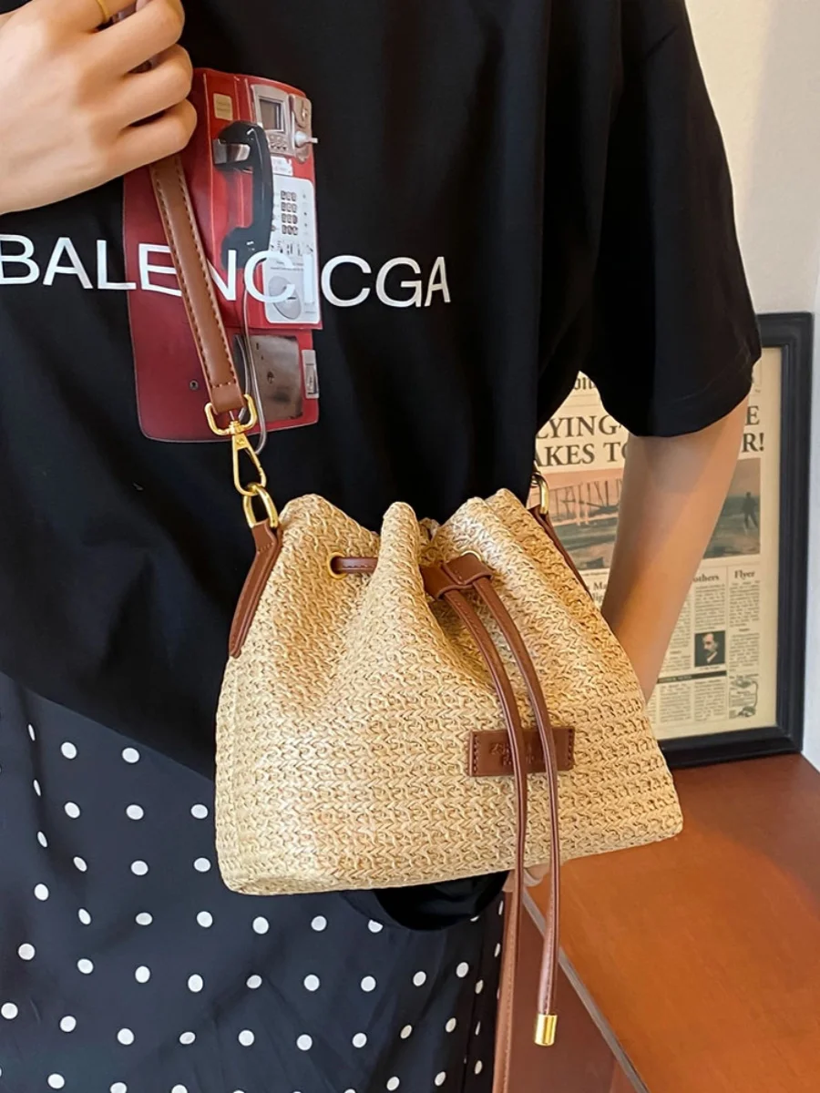 Bolsa de ombro balde de palha para mulheres, bolsa mensageiro feminina, bolsa tiracolo casual, bolsa bolsa e bolsas, embreagens da moda, nova, 2024