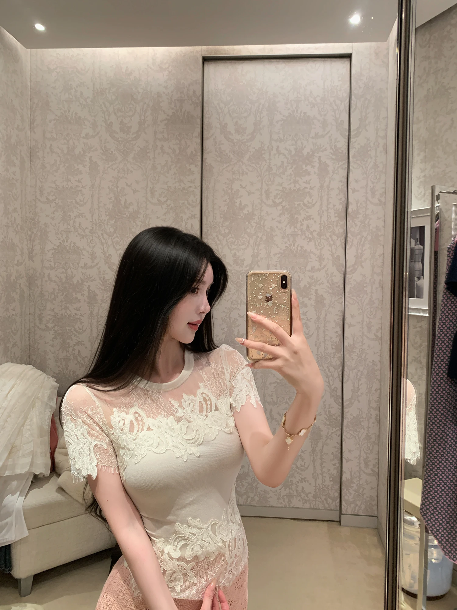 

Elegant Knitted Lace Shirt Top by the SWAN Luxury Series Early Spring Fashion Breathable Lightweight Short Sleeve round Neck