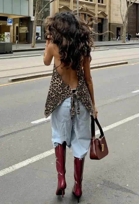 

Summer Leopard Print V-Neck Sleeveless Spicy Women's Vest Fashionable and Sexy Button Up Backless Hanging Neck Sleeveless Vest