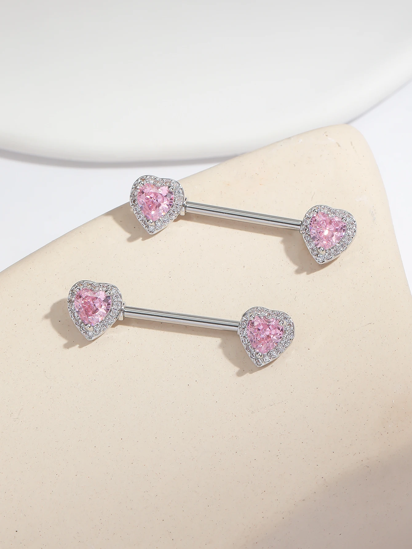 1 pair of stainless steel micro inlaid synthetic zircon milk rings, milk nails, milk clips, heart-shaped butterfly circular eyes