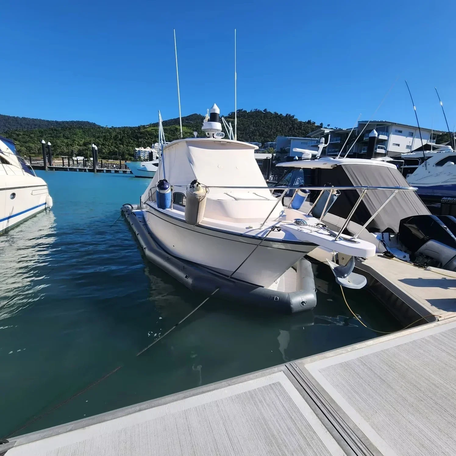 Newly Upgraded Inflatable Boat Dock Bumper Protection Floating Fender Inflatable Pad Safe Berthing