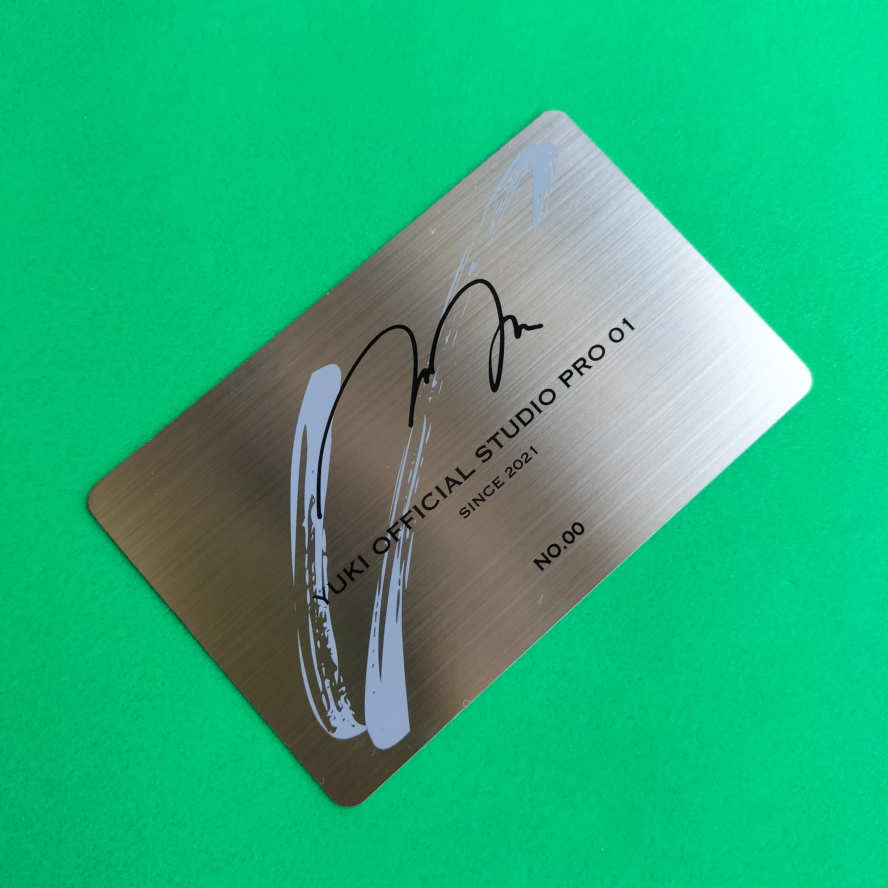 

Металлическая визитная карточка Настраиваемая металлическая карточка