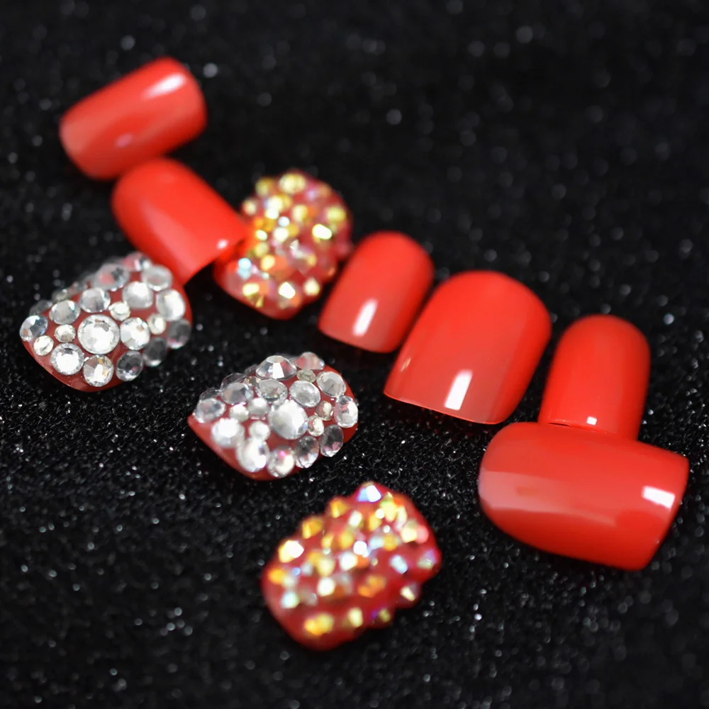 مخصص حجر الراين الأظافر قصيرة لامعة الأحمر Squoval السيدات الاصطناعي الاكريليك أظافر كريستال رائع الأظافر #5