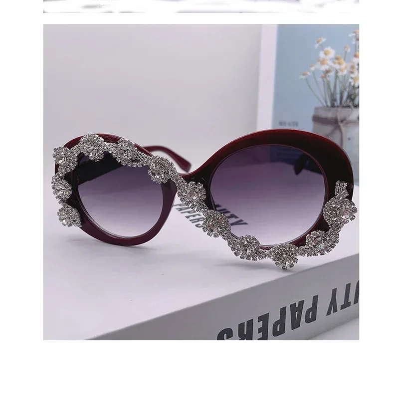 Barokowe owalne okulary przeciwsłoneczne kobiety kryształy seksowne dziewczyny okulary przeciwsłoneczne Rhinestone Girls odcienie na imprezę Halloween Xmas Oculos De Sol