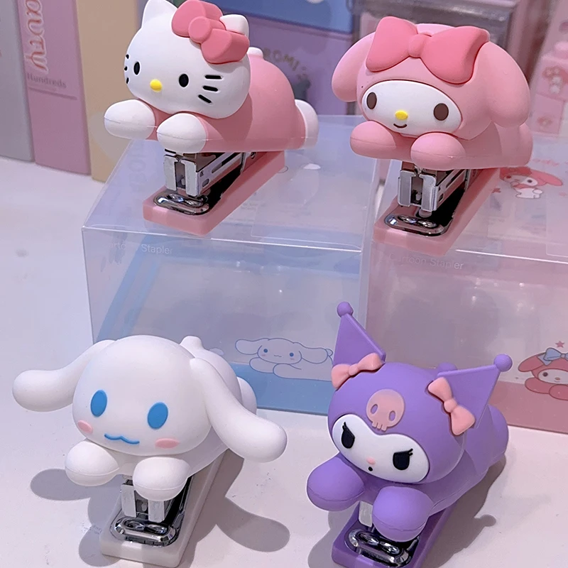 

HelloKittyCartoon cute three-dimensional library Luomi Yugui Dog medium stapler student portable office takeaway stapler machine