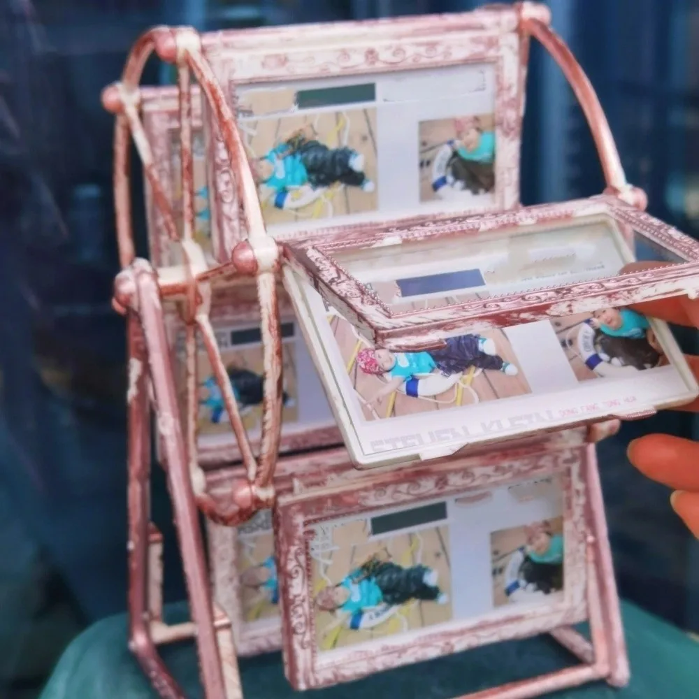 Vintage Ferris Wheel Photo Frame 12 Picture Slots 360° Spin Photo Display Shelf Changeable Windmill Photo Frame Family Use