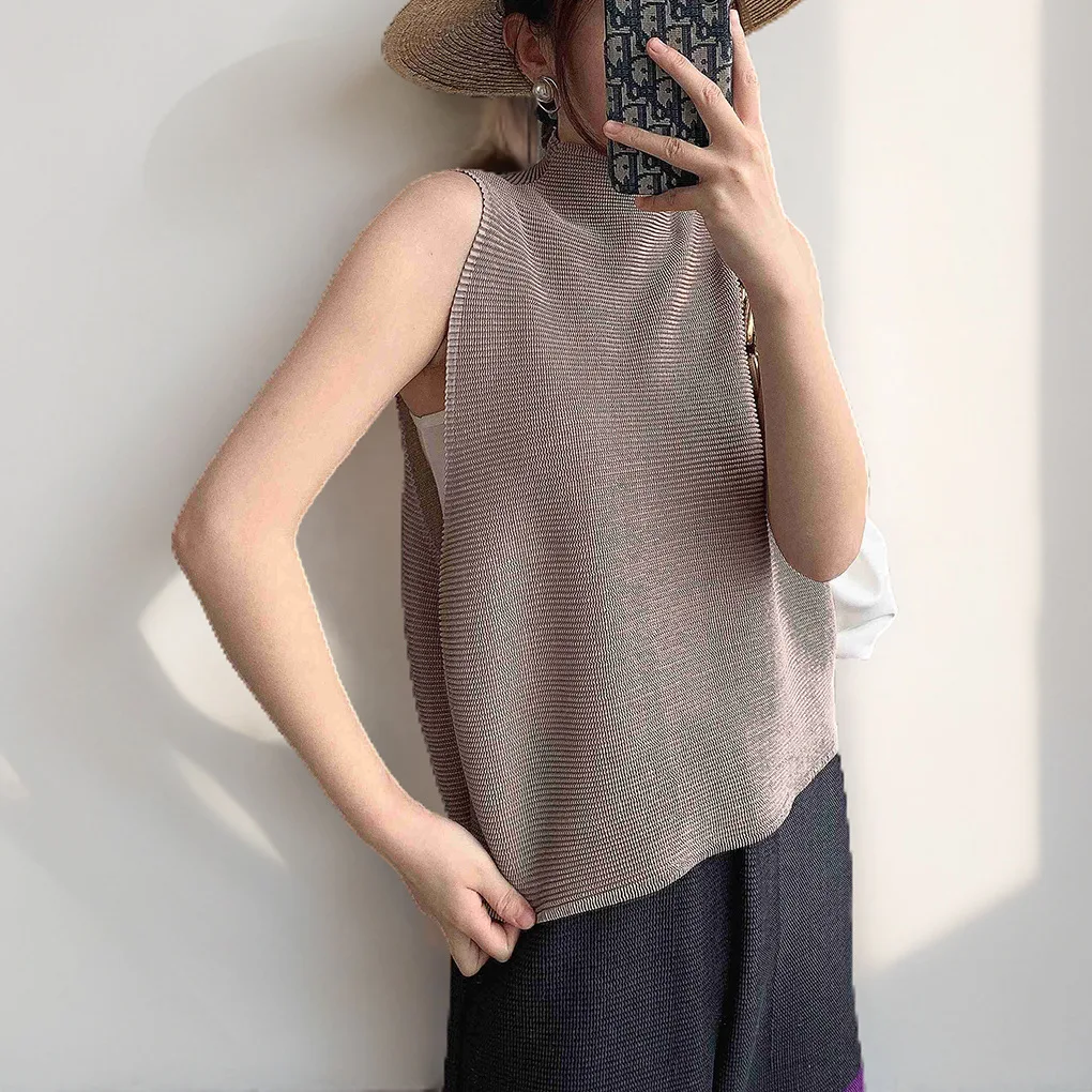 Women's T-shirts Miyake Pleated Fashion  loose crew neck sleeveless vest ins tide