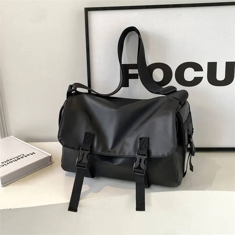 

2025 Minimalist Messenger Bag Unisex Large Capacity Shoulder Crossbody Purse for Work School Daily Commute Travel Essentials