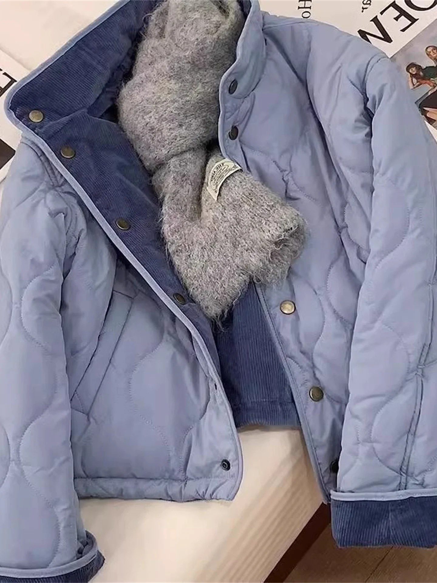 

Свободный крой, корейское вельветовое тюре, женское осенне-зимнее хлопковое пальто с хлопковым воротником-стойкой для сэндвичей, антивозрастной дизайн