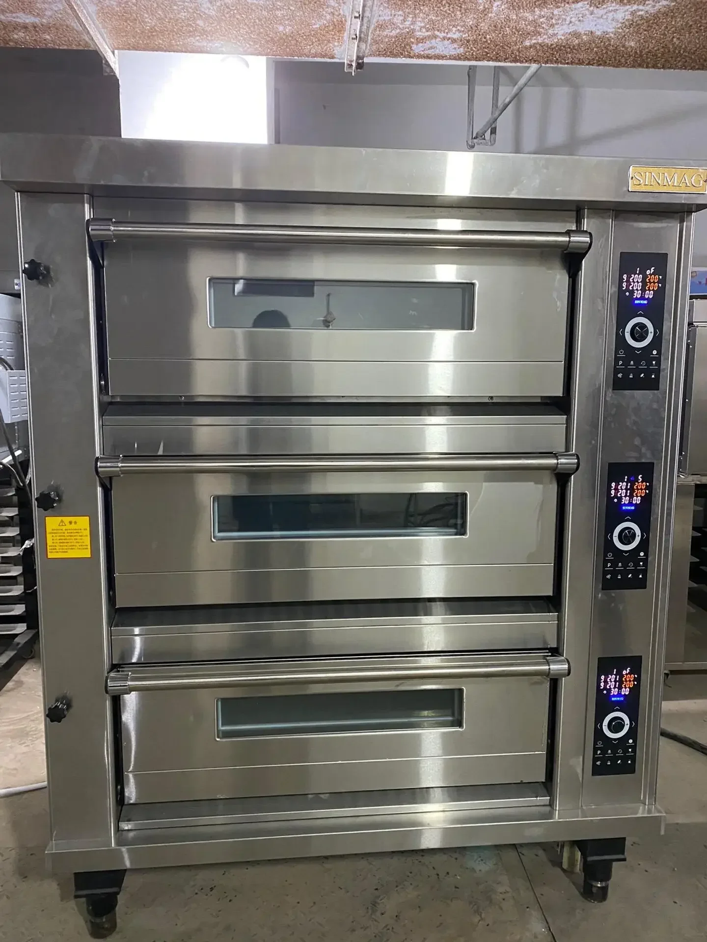 Oven commercial large baking three-layer six plate steam pizza bread electric oven large capacity