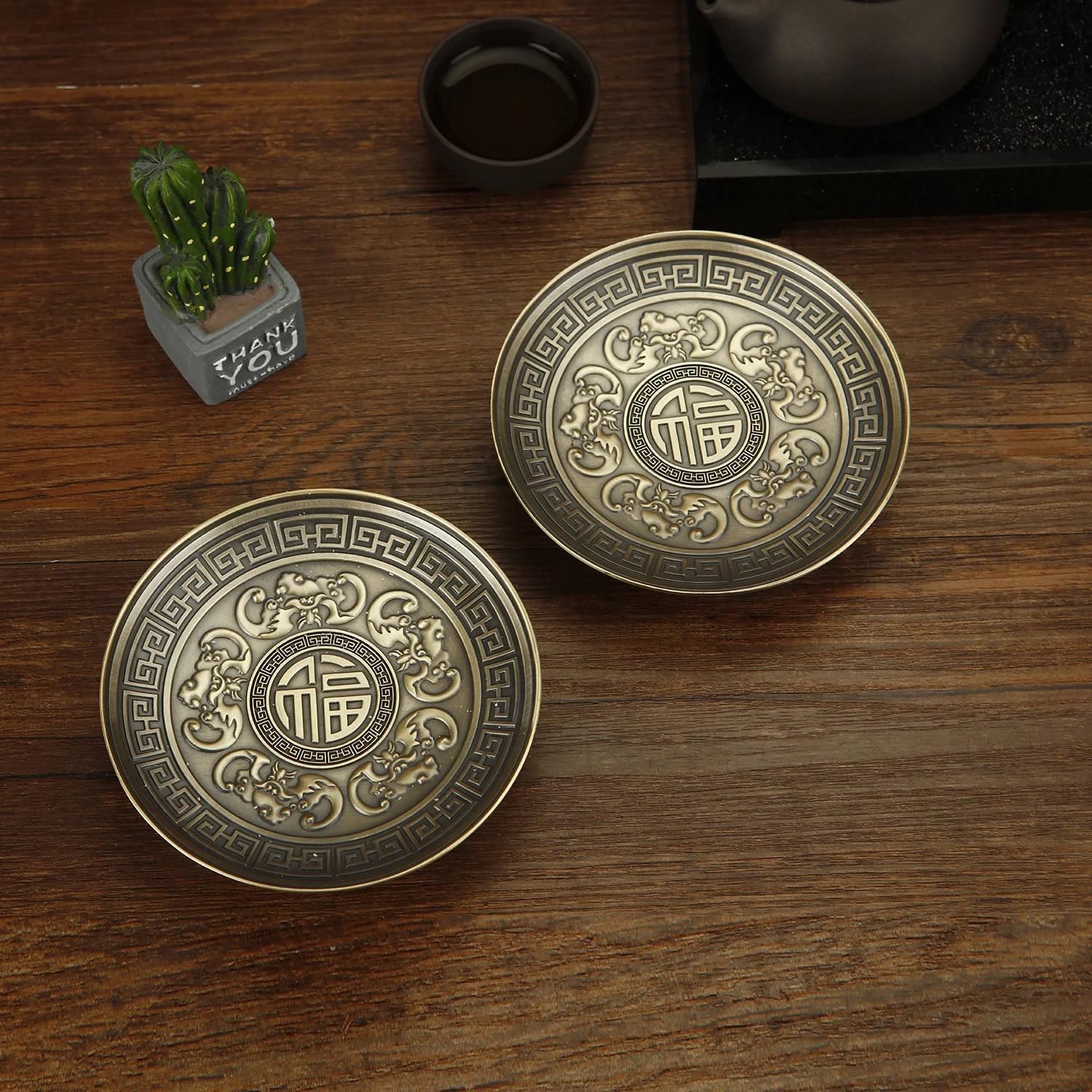 

Chinese Style Serving Tray Round Metal Candies Cookies Fruit Plate Serving Plates Tableware Home Decoration