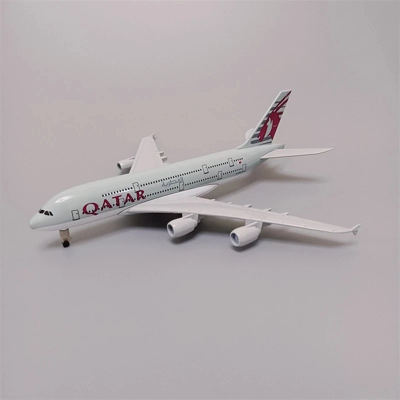 20cm Model Airplane Air QATAR A380 Airbus 380 Airways Airlines Metal Alloy Plane Model Diecast Aircraft & Landing Gears Wheels