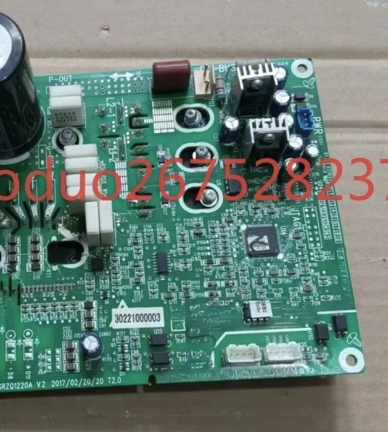 

Suitable for Gree air conditioner multi-line 30221000003 main board ZQ1220A GRZQ220A
