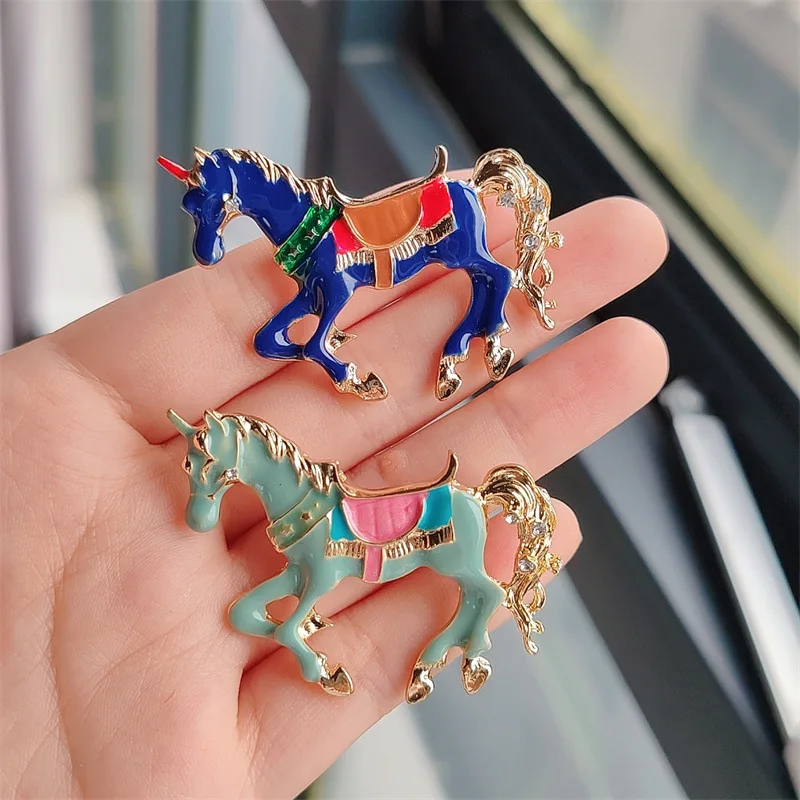 Creative Cute Chinese Zodiac Horse Brooch For Women Enamel Horse To Success Animal Lapel Pin Cartoon Unicorn Corsage Accessories