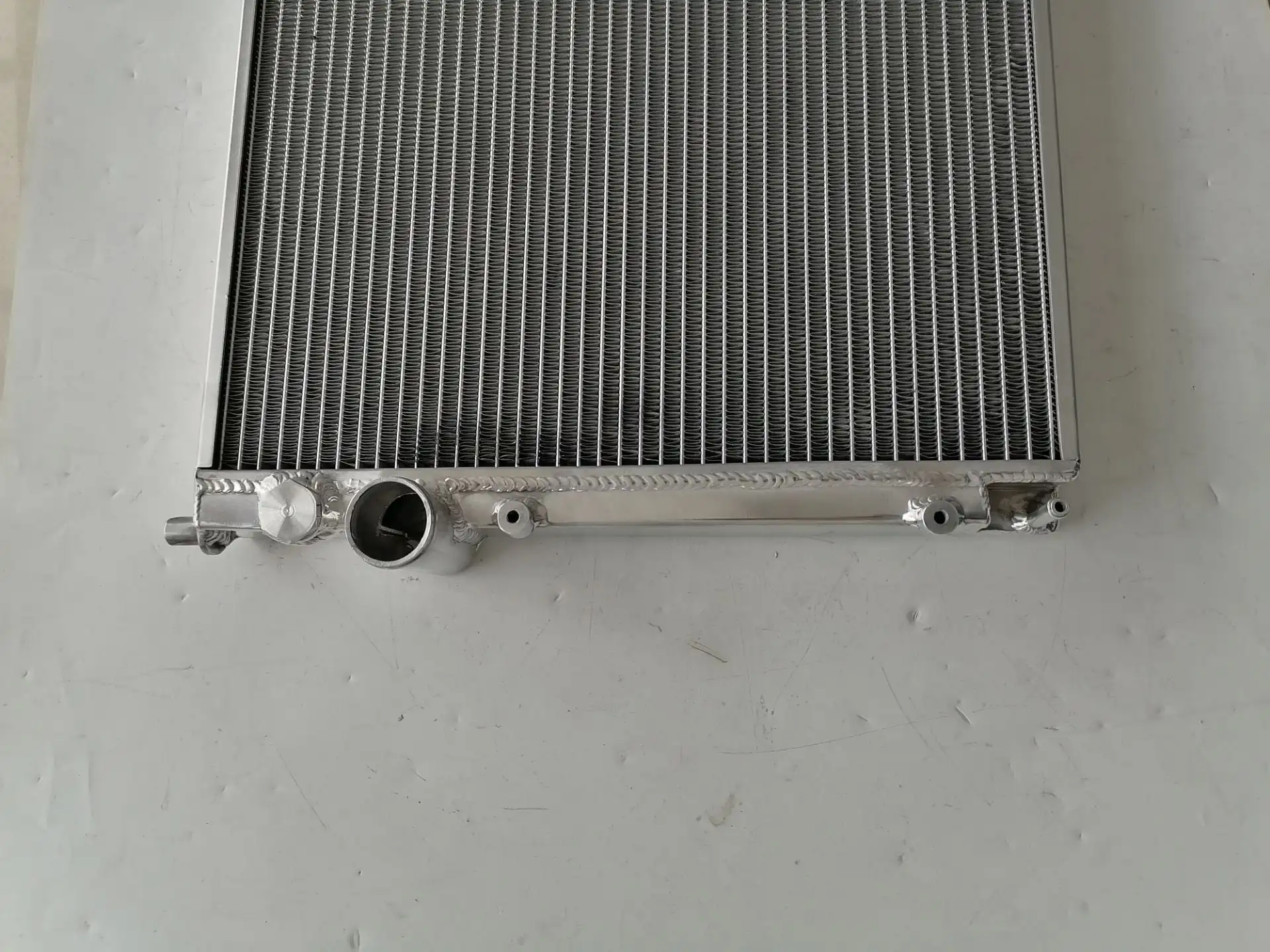 Aluminum Radiator for Alfa Romeo 75/162B 2.0 T.S. 2.5L/3.0L V6 AR Turbo 1985-1992 1986 1987 1988 1989 1990 1991