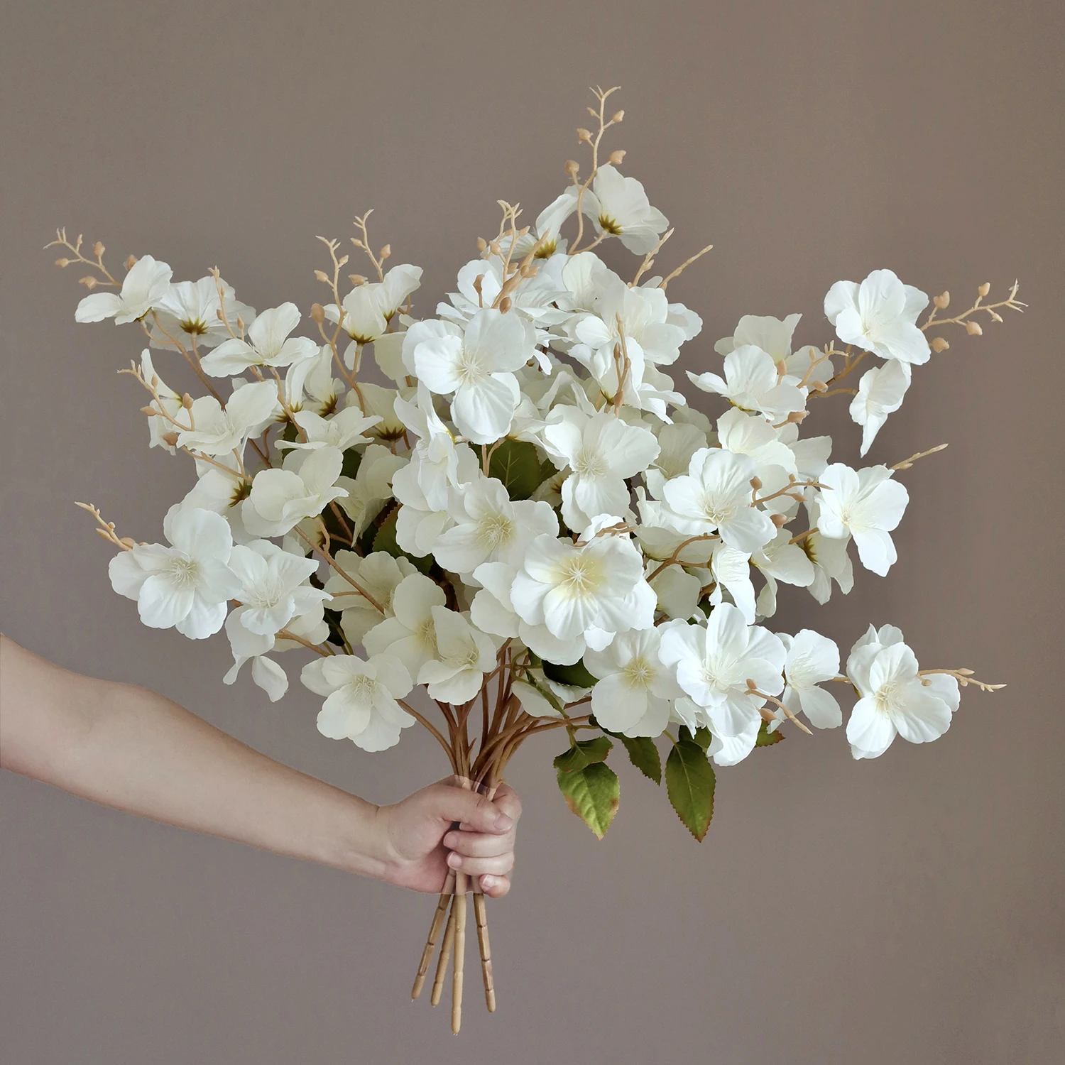 

Artificial Flowers Silk Magnolia Outdoor Yard & Garden Wedding Bridal Bouquet Vase for Home Decor Festival Party Wreath Diy Gift