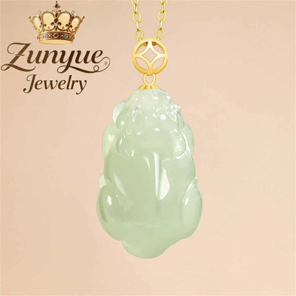 

Natural Hetian jade three-dimensional ruyi PI Xiu jade 18K gold inlaid pendant PI qiu pendant necklace Fashion Jewelry Exquisite