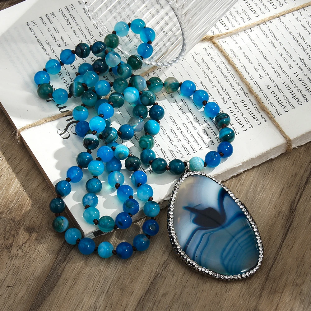 Summer New Fashion Blue Ocean Style 8mm Striped Agate Knot Necklace Rhinestone Edge Striped Agate Pendant Necklace Sweater Chain