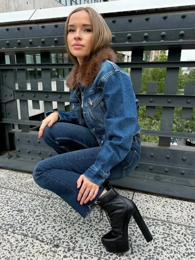 

Blue Faux Fur Patchwork Denim Jacket Casual Women Chic Lapel Single Breasted Full Sleeve Short Jackets 2026 Lady Street Outwear