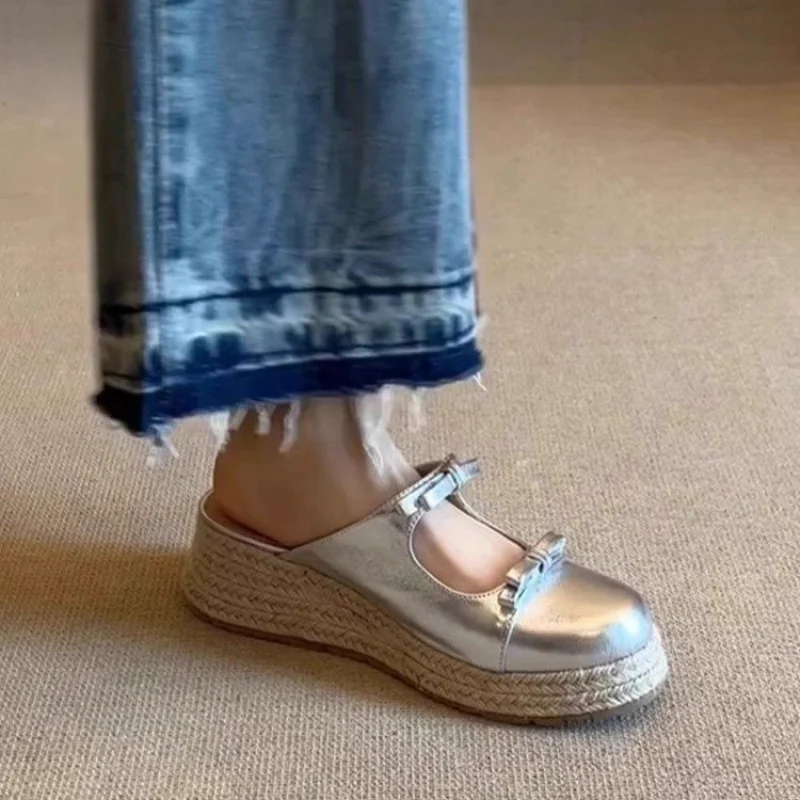 

Women's Baotou Platform Slippers | 3-5cm Mid Heel PU Closed-Toe Slides with Non-Slip Rubber Sole | Lightweight Casual Indoor Out