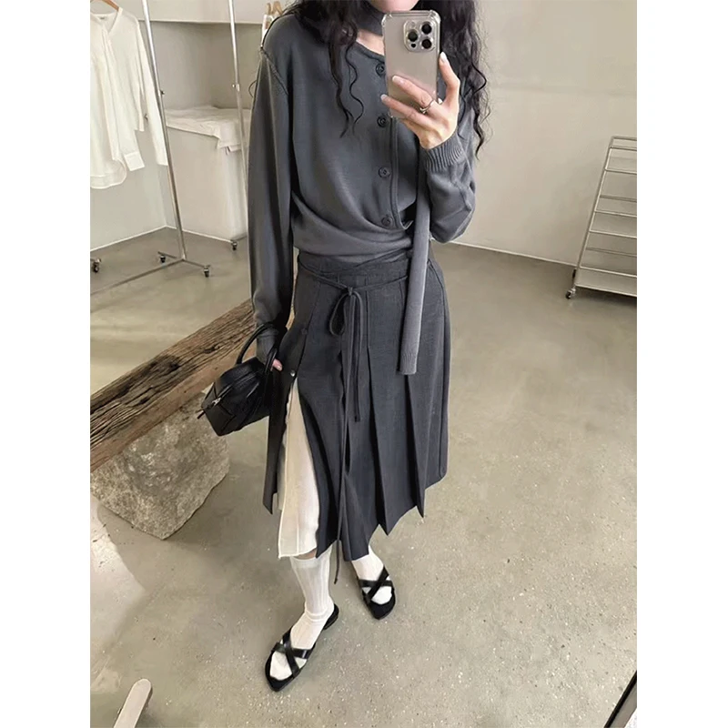 

Faionable High Waist Pleated Skirt with Side Slit And Belt Design Ele A-Line Silhouette for Women Daily Wear Polyester ...