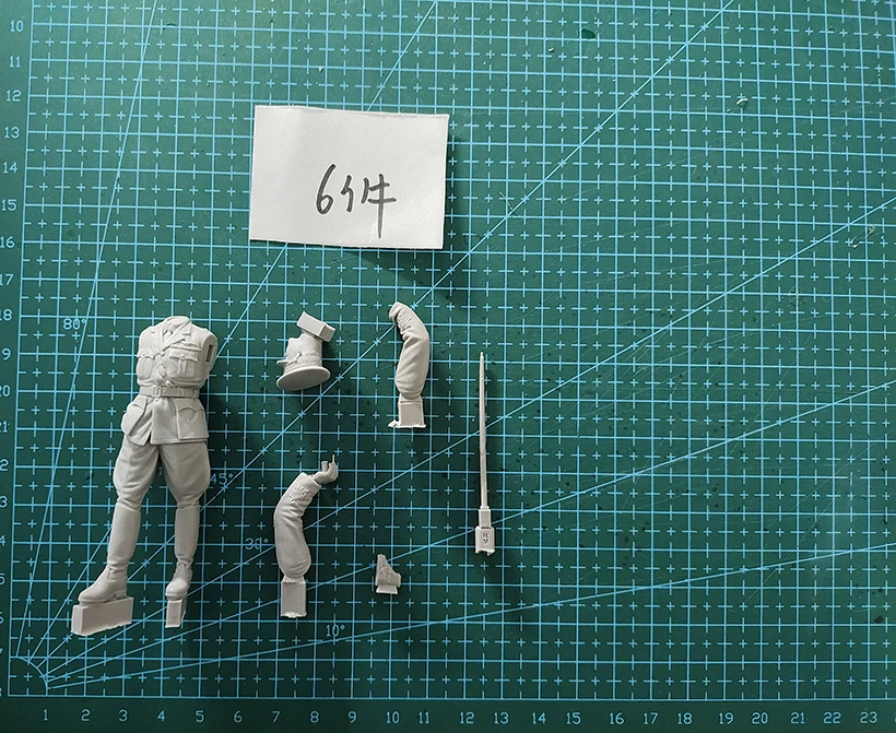 Resin soldier 1/24 ANCIENT officer stand Model Unassambled Unpainted Figure Building Kit