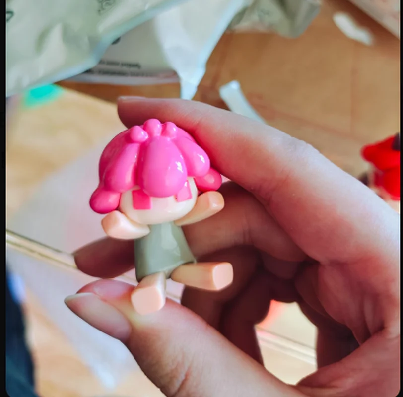 

Heyone SOLY-MINI 2024 New Style Cute Beans Figure Desktop Decoration Collectible Toy Trendy Blind Box Gift for Girls And Young