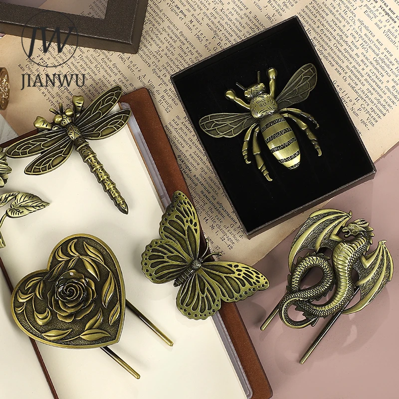 

JIANWU Vintage Butterfly Dragon Bee Sunflower Landscape Material Collage Metal Bookmarks Folder Creative Journal Stationery